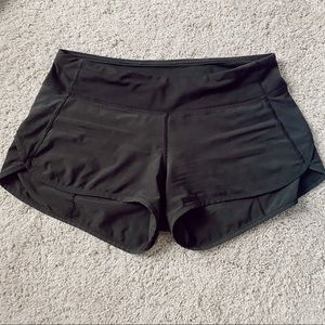 black speed up shorts